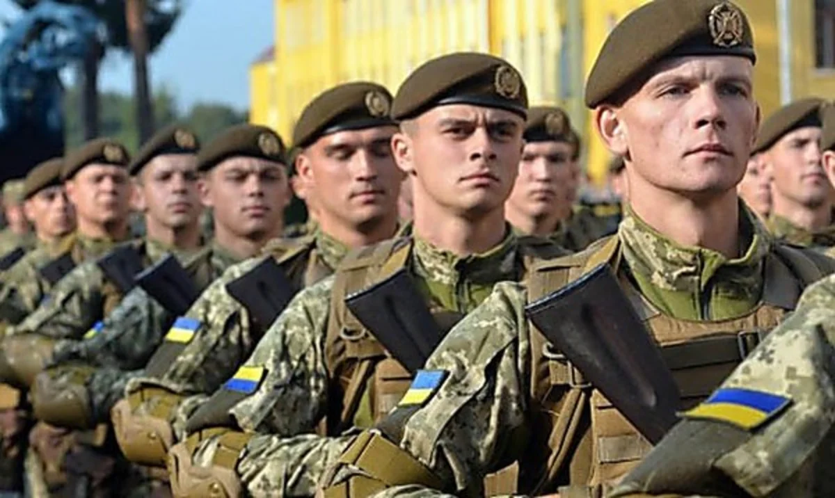 В Украине приостановили призыв в армию