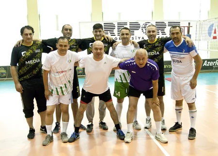 Voleybol üzrə Zəfər Kubokunda yarımfinalçılar müəyyənləşib