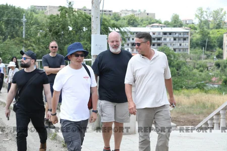 Зарубежные путешественники посетили Шушу