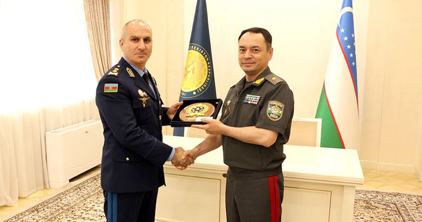 Azerbaijani Air Force commander visits Uzbekistan