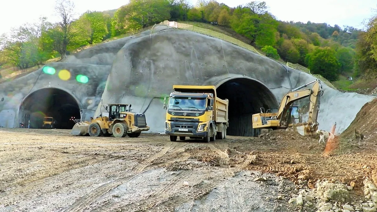 Azerbaijan continues building Murovdag tunnel to Kalbajar