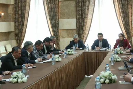Mərkəzi Seçki Komissiyası nəzdində fəaliyyət göstərən Mətbuat Qrupunun yeni tərkibdə ilk iclası keçirilib