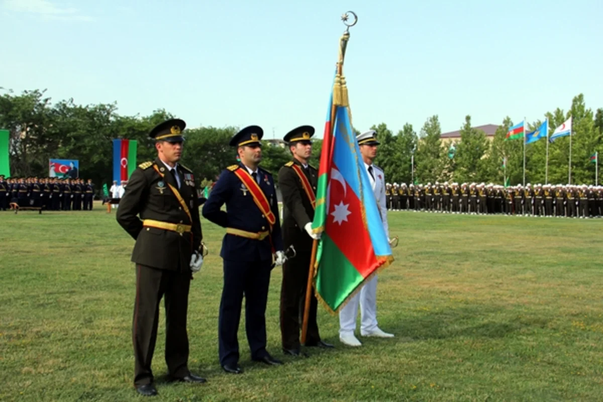 Xüsusi təyinatlı hərbi təhsil müəssisələrinin 2015-ci il buraxılışına həsr olunan təntənəli mərasim keçirilib - FOTO