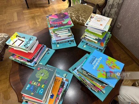 Gürcüstanda  təhsil mərkəzlərinə 600-ə yaxın Azərbaycan dilində kitab hədiyyə olunub