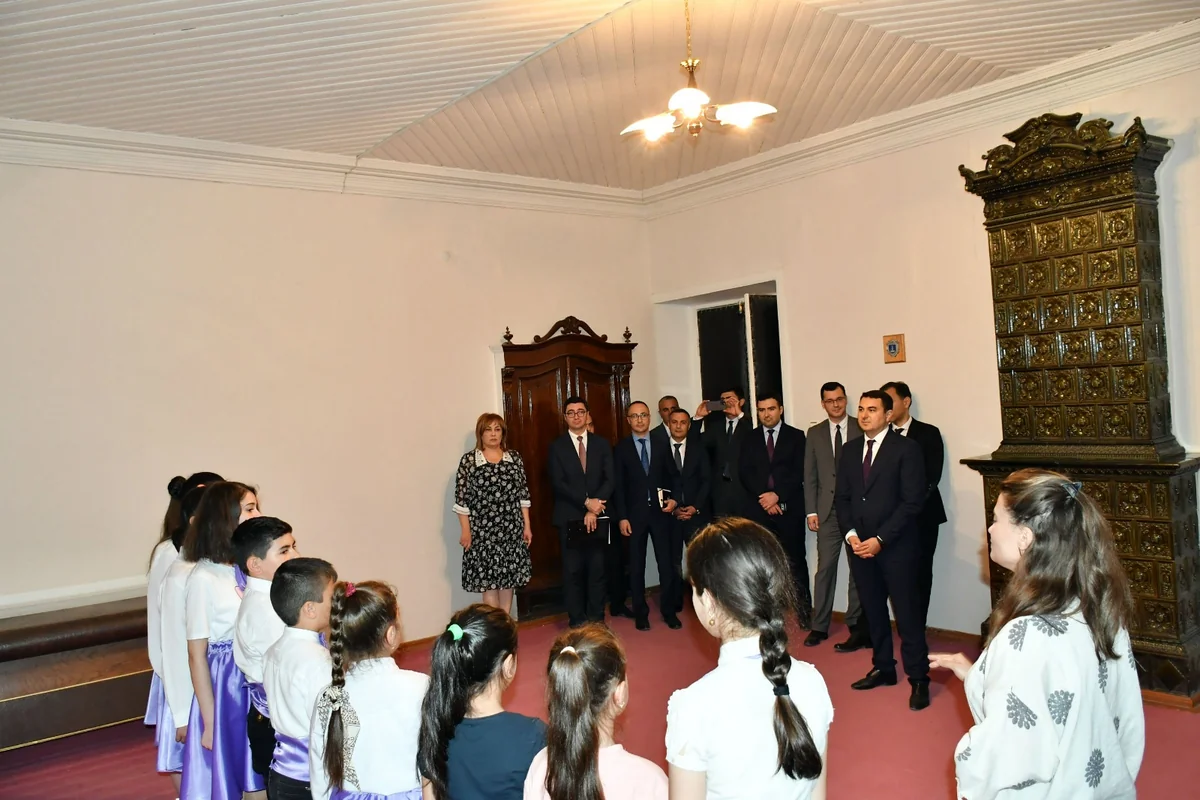 Mədəniyyət naziri Göygöldə müəssisələrin fəaliyyəti ilə tanış olub