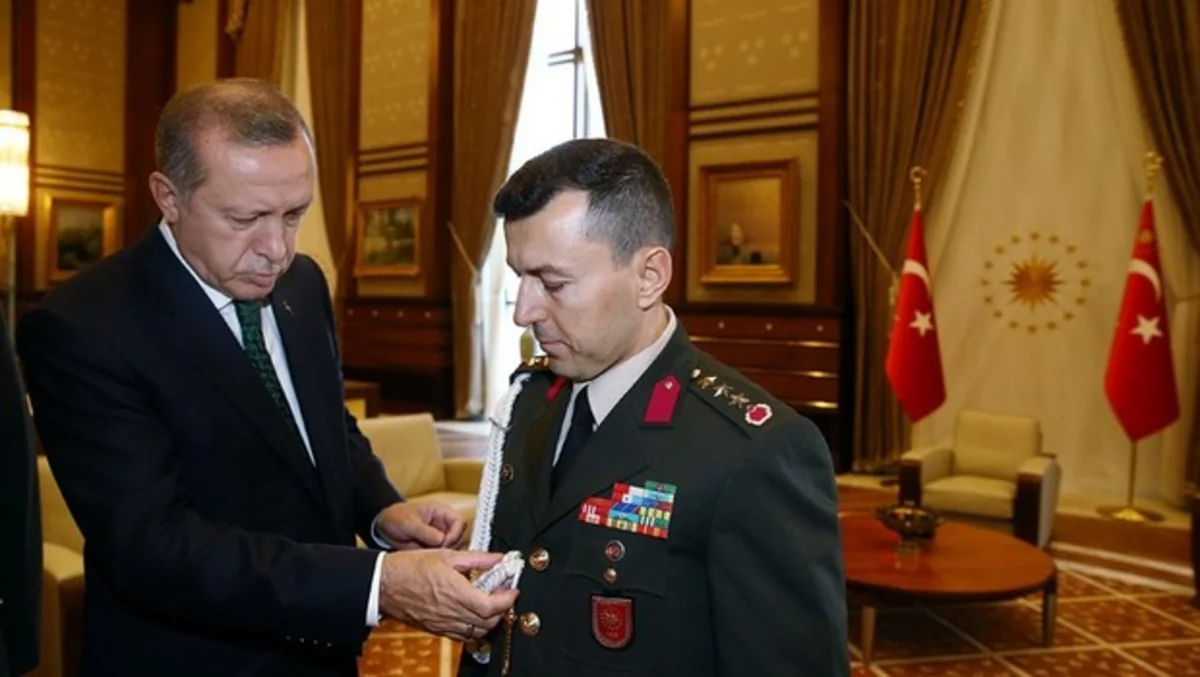 ​Ərdoğanın hərbi müşaviri Ali Yazıçı saxlanılıb - FOTO