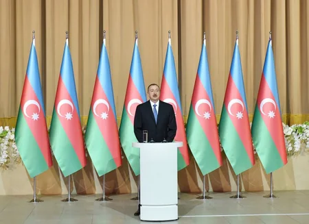 Azərbaycan Prezidenti Respublika Günü münasibətilə keçirilən rəsmi qəbulda iştirak edib