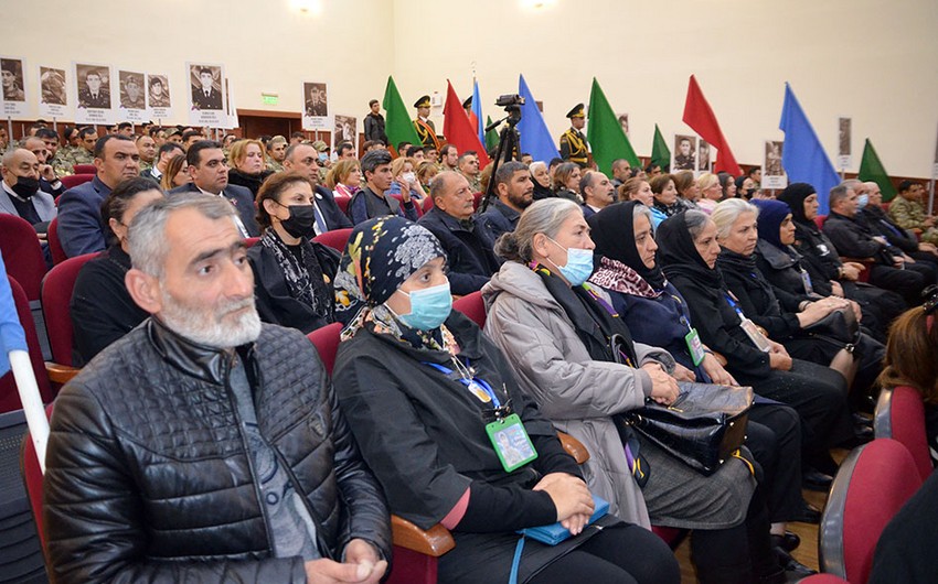 “Zəfər bayrağına düzlən!” adlı vətənpərvərlik tədbiri kecirilib