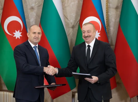 Radev: Bolqarıstan və Azərbaycan strateji üstünlüklərdən istifadə etməyə çalışır