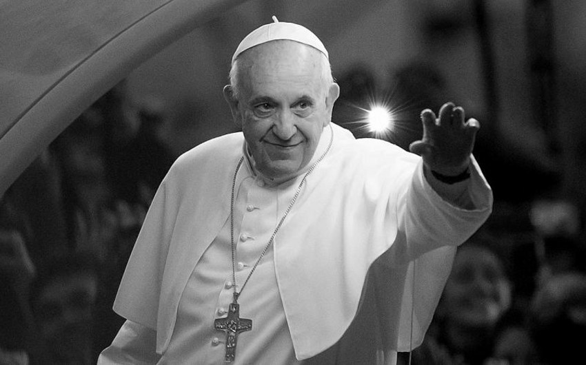 Vatikan Papa Fransiskin ölümünün rəsmi səbəbini açıqlayıb