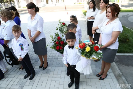 Valideynsiz uşaqların Bilik Günü - FOTOREPORTAJ
