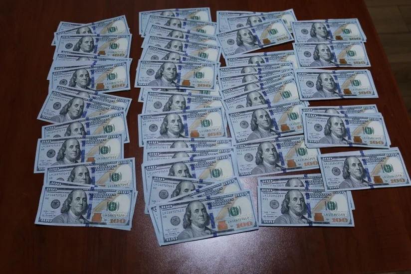 Azərbaycandan külli miqdarda xarici valyutanın qanunsuz yolla aparılmasının qarşısı alınıb