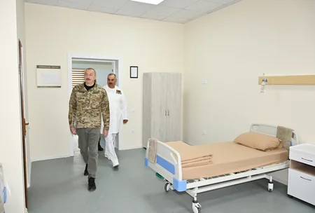 Prezident İlham Əliyev Kəlbəcərdə hərbi hospitalın açılışında iştirak edib