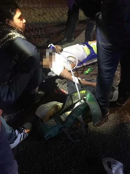 В Лондоне автомобиль наехал на пешеходов возле исламского центра - ФОТО