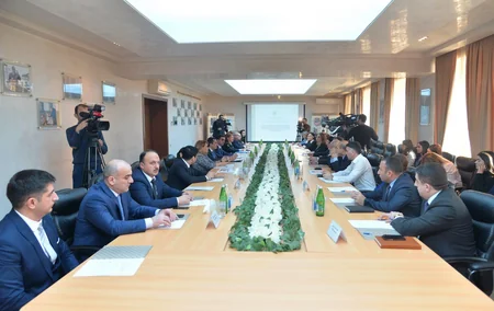 Xüsusi hallar və həssas qruplarla işə dair “dəyirmi masa” keçirilib