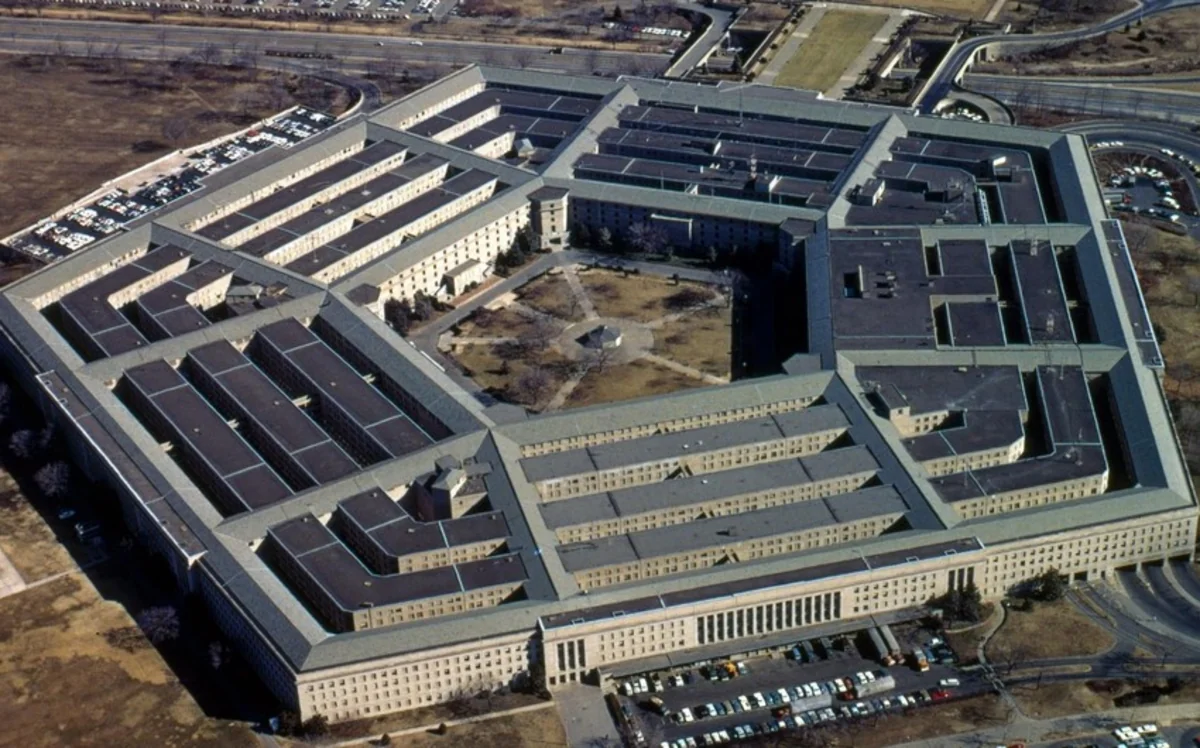 Пентагон поручил оснастить армию США дальнобойными ракетами к 2027 году