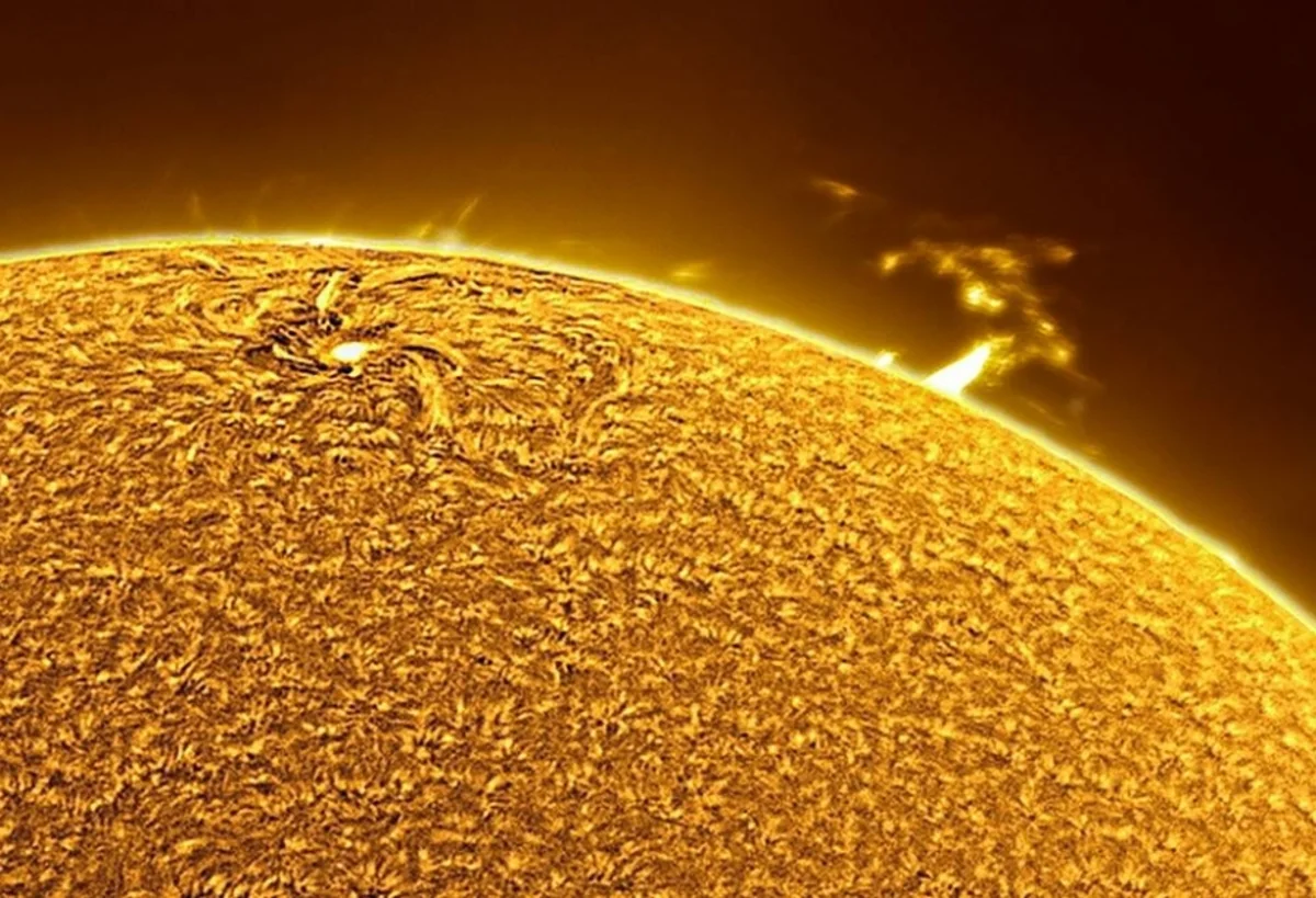 Yerdə güclü maqnit qasırğası başlayıb