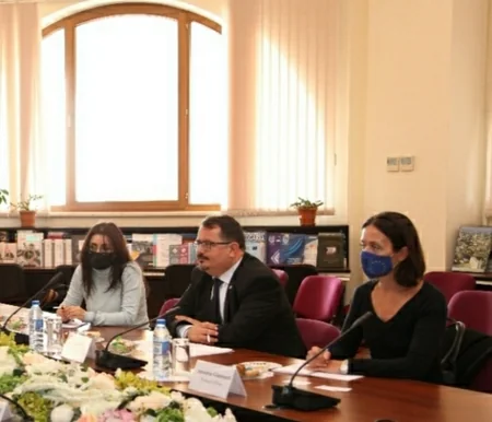 Ombudsman Aİ-nin yeni nümayəndəsini mina problemləri barədə məlumatlandırıb