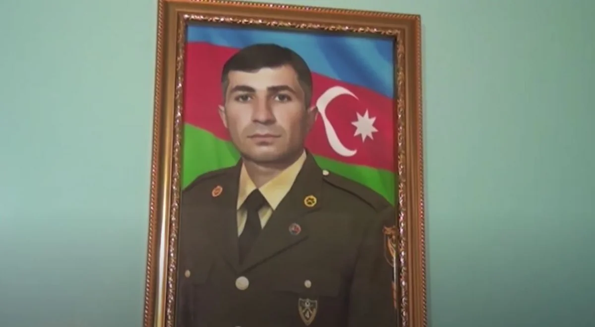 Мать шехида выполнила обещанный зарок 