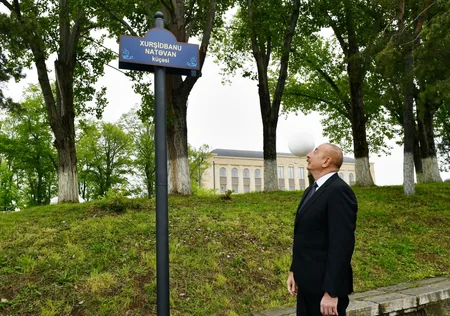 Şuşada Xurşidbanu Natəvan və Zəfər küçələrində, Qarabağ və Xan Şuşinski küçələrinin kəsişməsindəki lövhələrin açılışları olub
