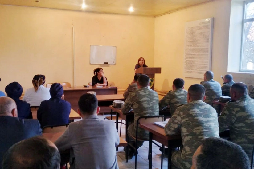 N hərbi hissəsində hərbi qulluqçu və mülki işçilərlə görüş keçirilib