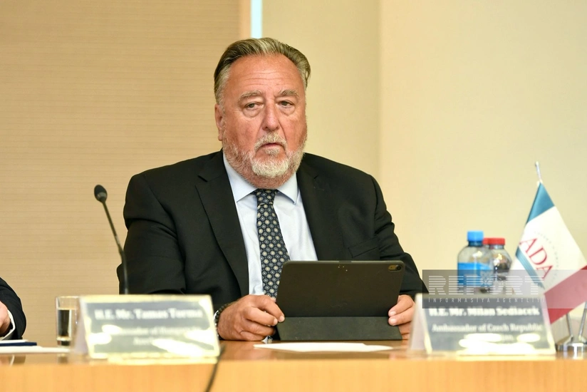 Çexiya səfiri: “Dayanıqlı inkişafa praktiki yanaşmalar tapılmalıdır”