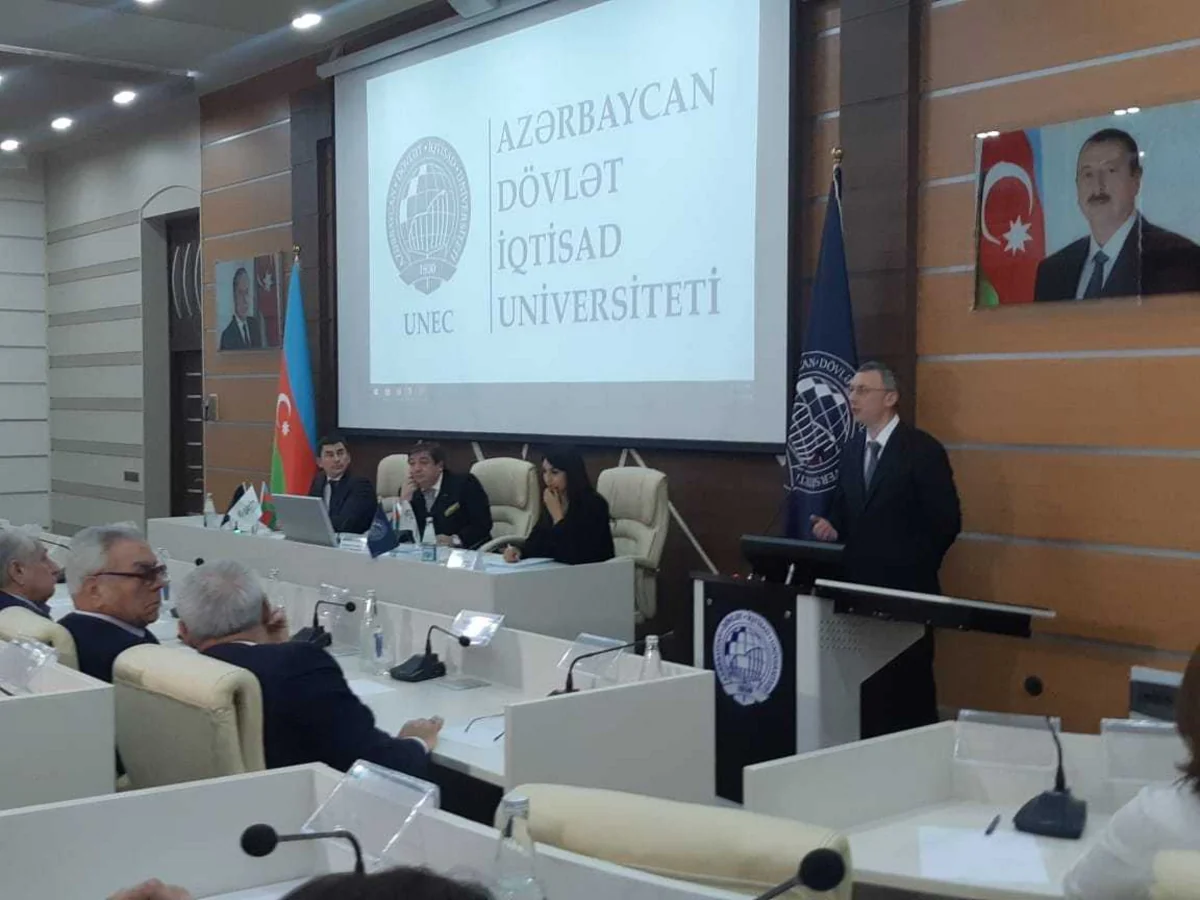 Sahibkarlığın inkişafında vergi siyasəti müzakirə olunub
