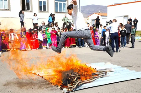 AHİK uşaqlar üçün Novruz şənlikləri təşkil edir