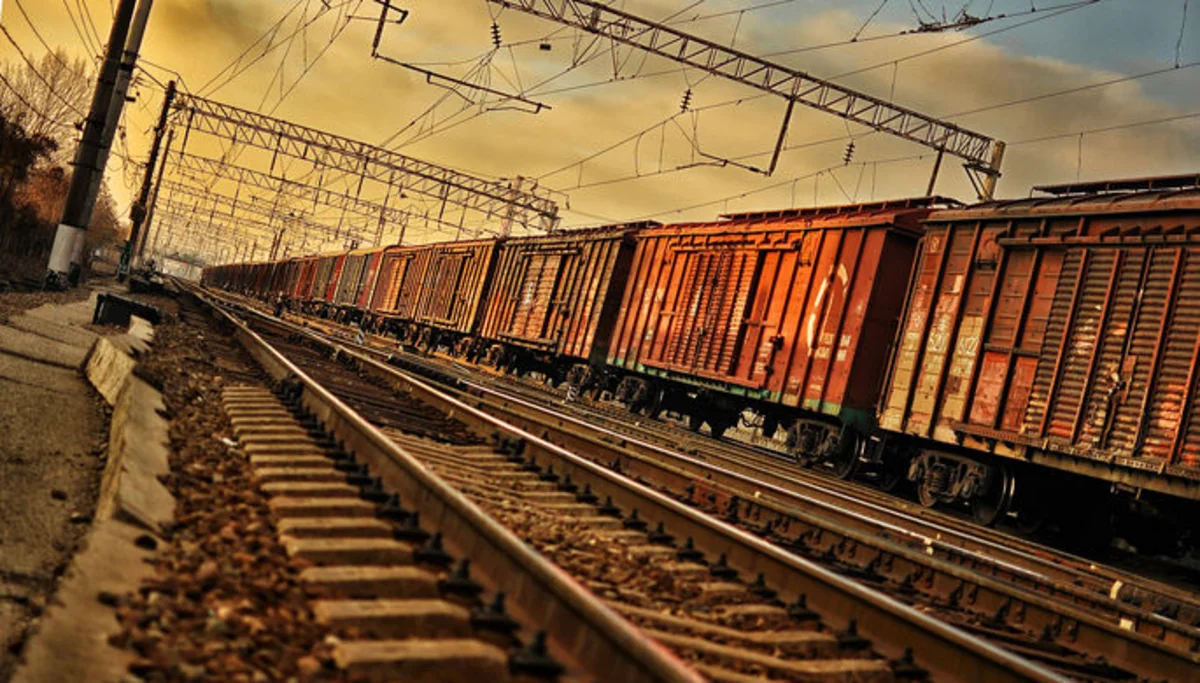 74 persons injured after train derails in India