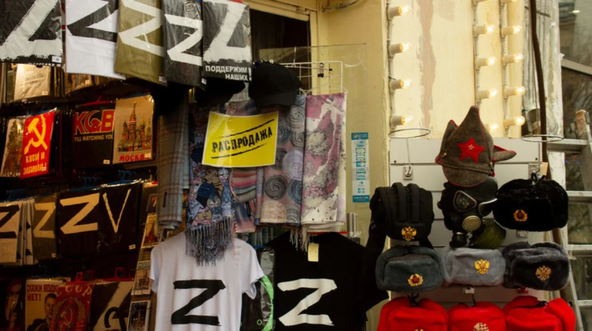 Qazaxıstanda Z, V “Vaqner” və PKK simvollu məhsullara qadağa qoyula bilər