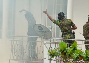 Şri Lankada silahlı şəxs kilsəyə tərəf atəş açıb