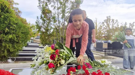 В Нахчыване в День памяти посещены могилы шехидов