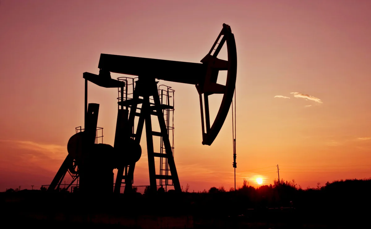 Нефть дешевеет на неопределённости вокруг сделки ОПЕК+