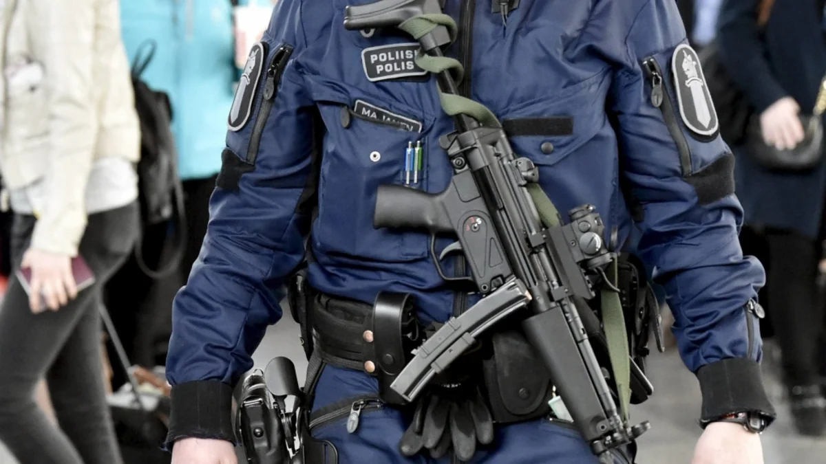 В Хельсинки арестовали 14 человек во избежание беспорядков в День независимости