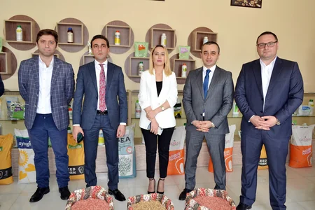 Azərbaycanda daha bir toxum mağazası açıldı