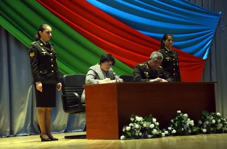 Hәrbi Akademiyada Heydər Əliyev irsində hərb tarixi mövzusunda elmi konfrans keçirilib