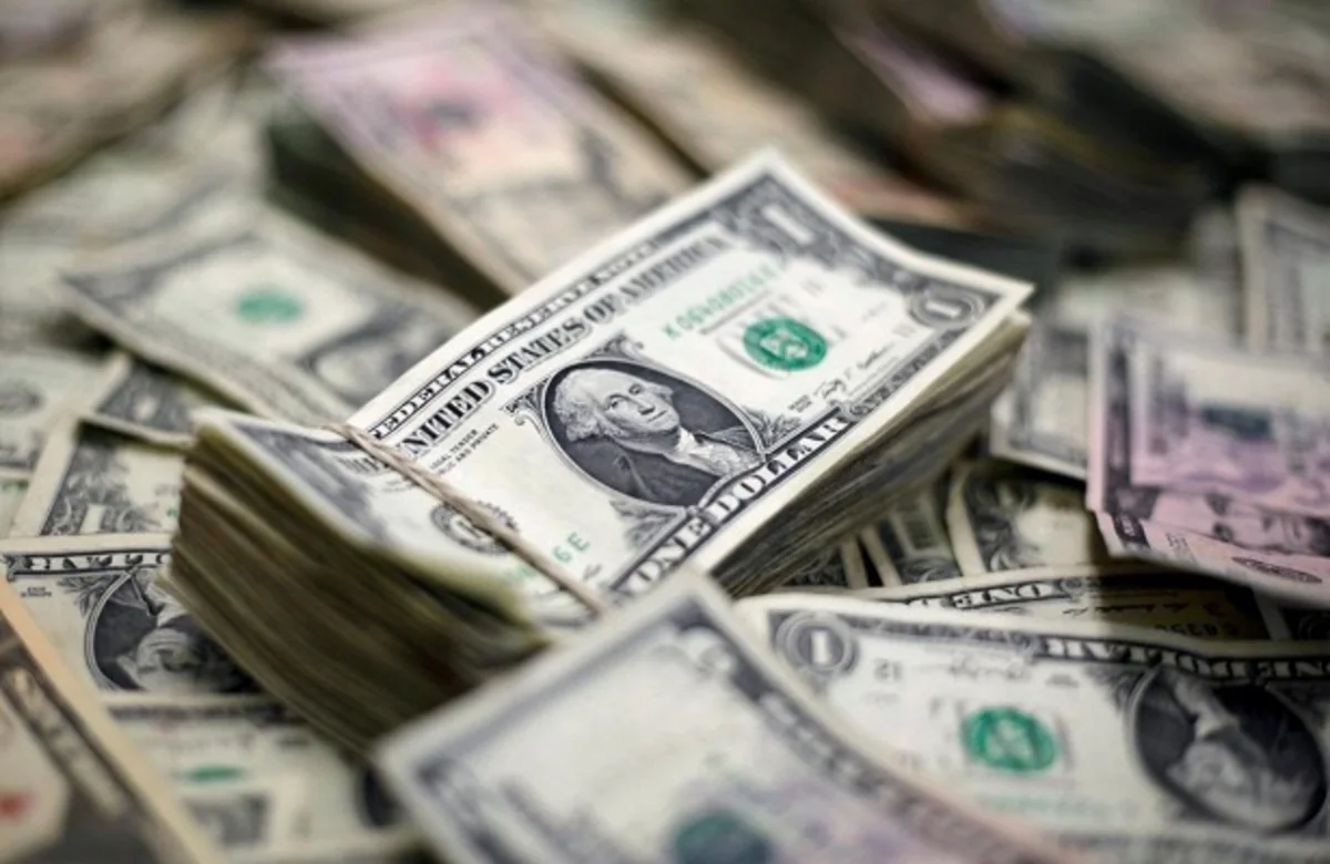 2018-ci ildə xarici investorlar Rusiyadan 1 milyard dollar çıxarıb