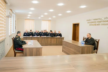 Vilayət Eyvazov Şamaxıda vətəndaşları qəbul edib