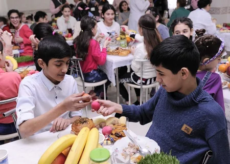 Heydər Əliyev Fondunun təşəbbüsü ilə kimsəsiz və xüsusi qayğıya ehtiyacı olan uşaqlar üçün Novruz şənlikləri keçirilib