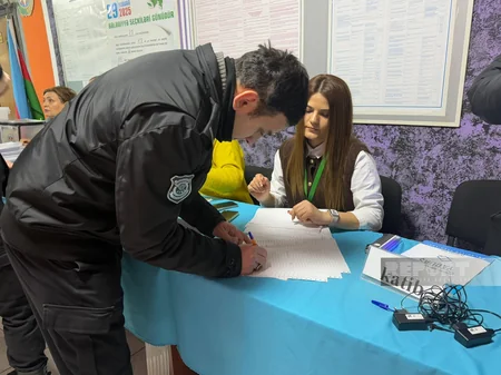 Polling station chair in Khazar Second Constituency No. 13: Citizens freely exercise their right to vote
