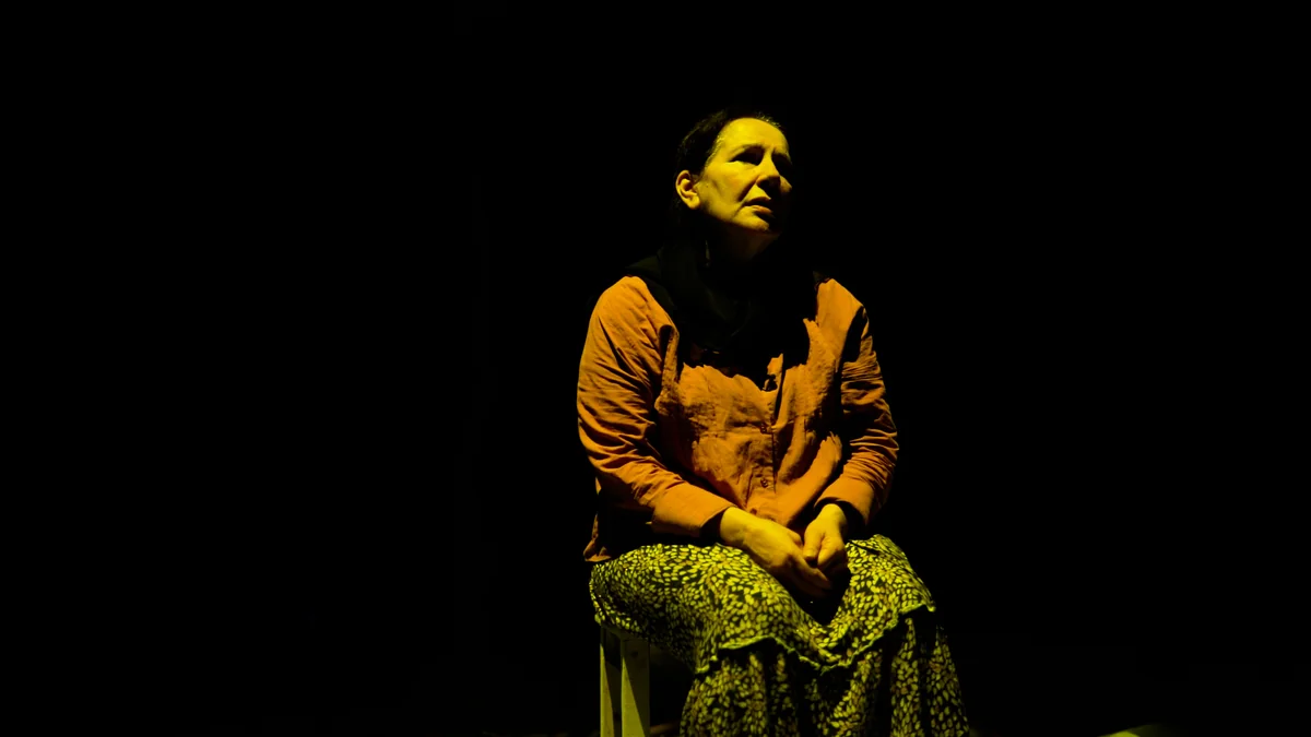 Gənc Tamaşaçılar Teatrı “İnanıram” monotamaşasını hazırlayır