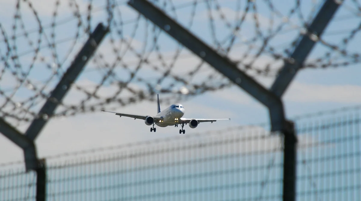 Iranian airports resume receiving, dispatching flights