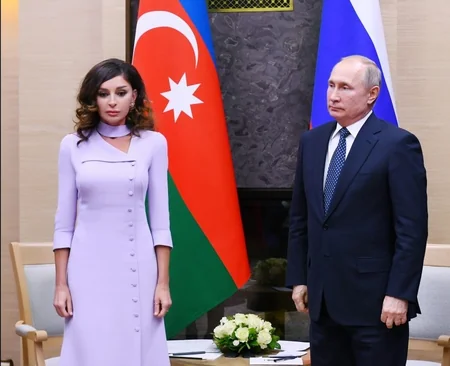 Azərbaycanın Birinci vitse-prezidenti Mehriban Əliyeva Rusiya Prezidenti Vladimir Putinlə görüşüb - FOTO