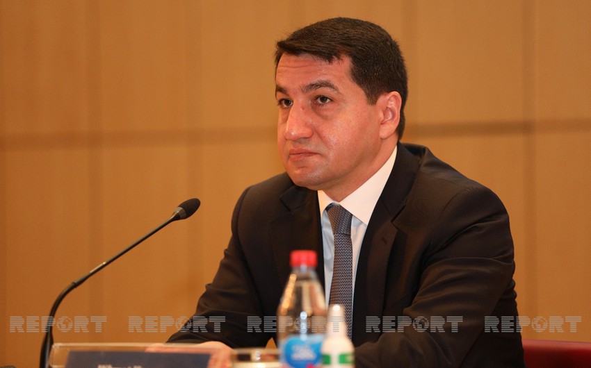 Hikmət Hacıyev: Qarabağın erməni sakinləri Azərbaycan vətəndaşlığı üçün ərizə ilə müraciət etməlidirlər