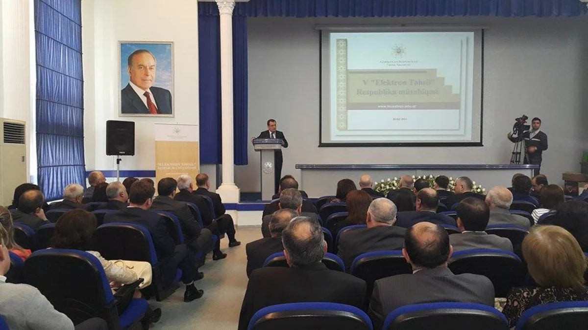 V Elektron təhsil respublika müsabiqəsinin qalibləri mükafatlandırılıb