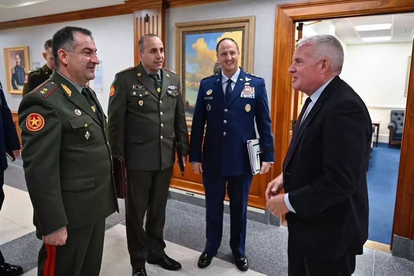Глава ГШ ВС Армении обсудил с американскими военными сотрудничество в оборонной сфере