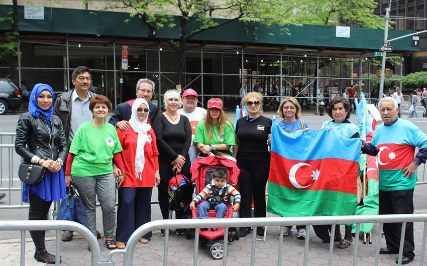 Nyu-Yorkda keçirilən türk yürüşündə Bakı-2015 stendi nümayiş etdirilib - FOTO