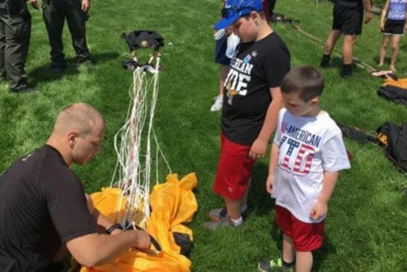 В США разбился самолет с парашютистами