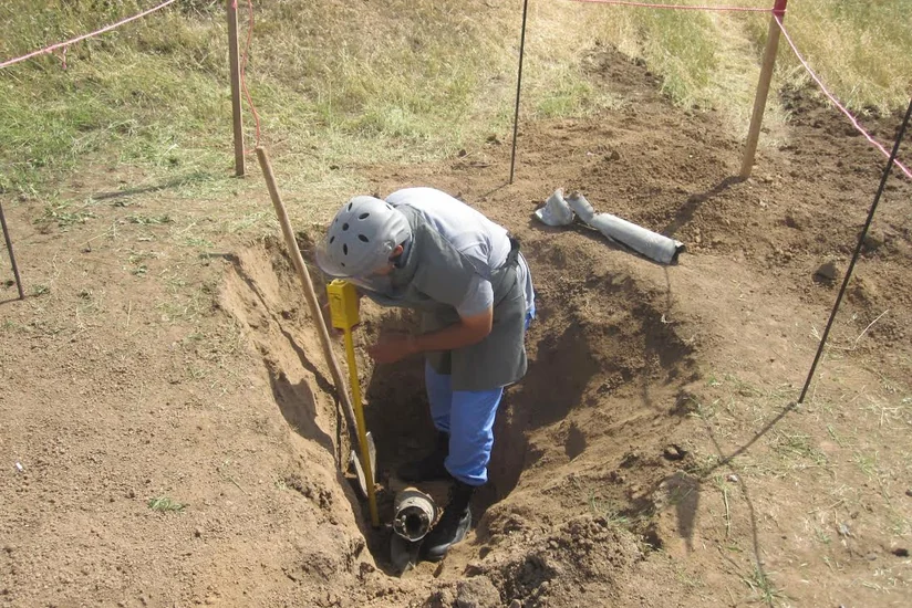 ​ANAMA: 1414 ədəd partlamamış hərbi sursat, 11 ədəd piyada əleyhinə mina, 6 ədəd tank əleyhinə mina zərərsizləşdirilib - FOTO