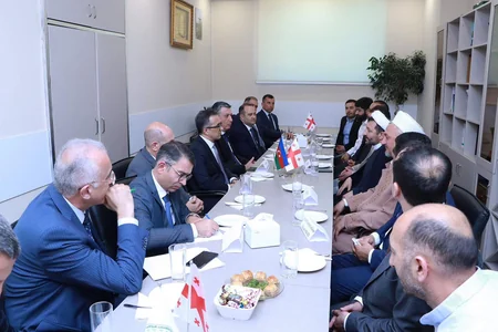 Komitə sədri Gürcüstan Katalikosu ilə din sahəsində əlaqələrin genişləndirilməsini müzakirə edib